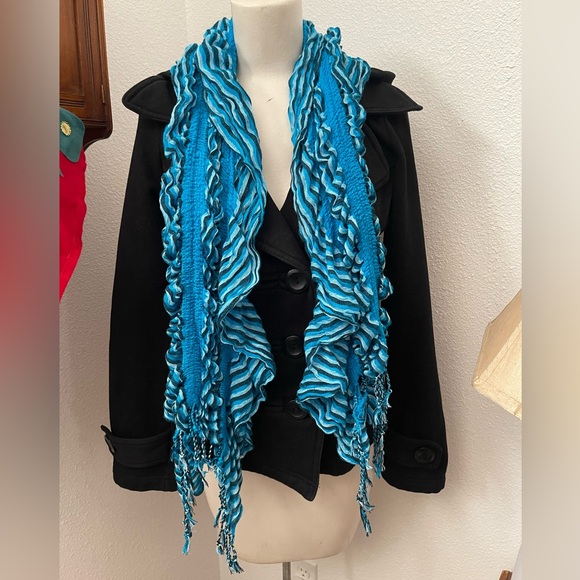 Huge Bunch of Scarves - Picture 2 of 10